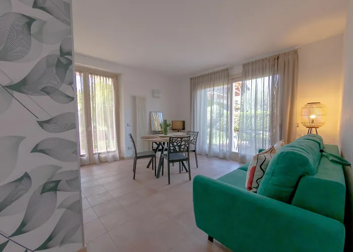 Vistaverde Harmony מלון דירות 4*